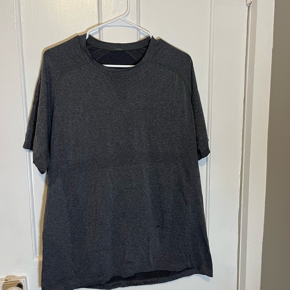 Men's Gray Lululemon Athletic Shirt - Picture 2 of 2